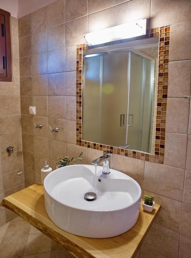 Konstantina & Evgenia Deluxe Apartment Неа-Перамос Екстер'єр фото